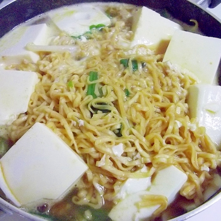 カレーチキンラーメン鍋